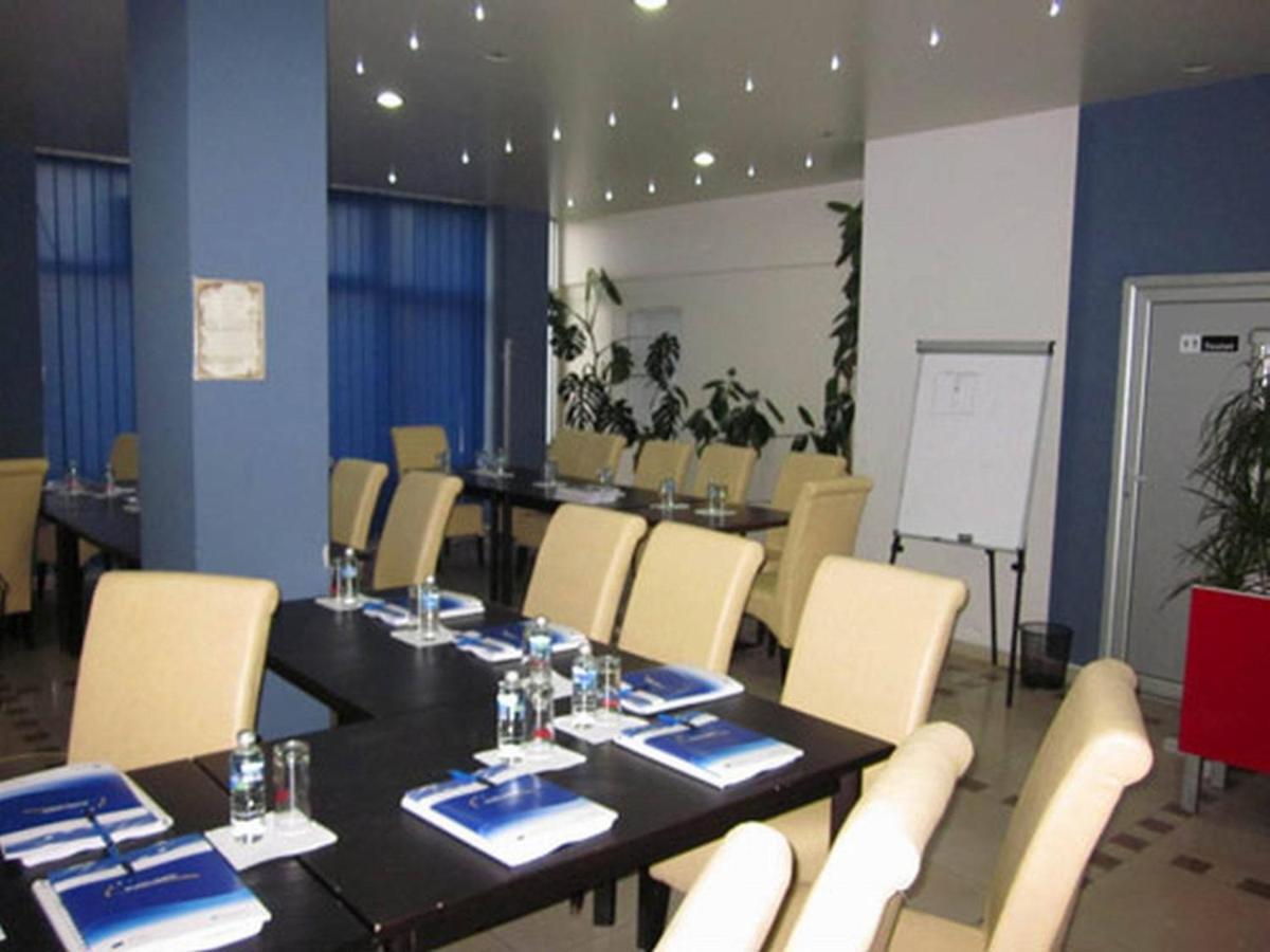 Hotel Novak Zvornik Esterno foto