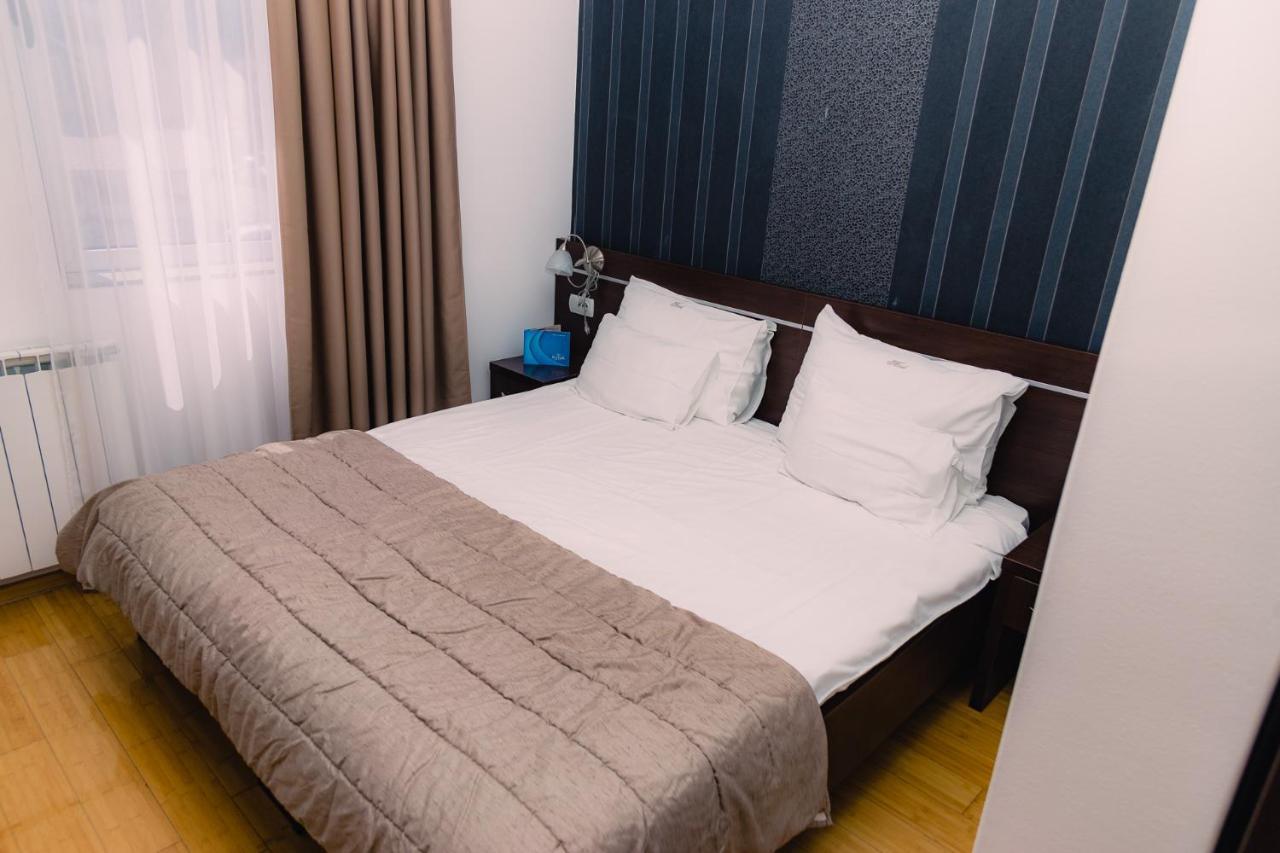 Hotel Novak Zvornik Esterno foto
