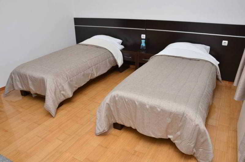 Hotel Novak Zvornik Esterno foto